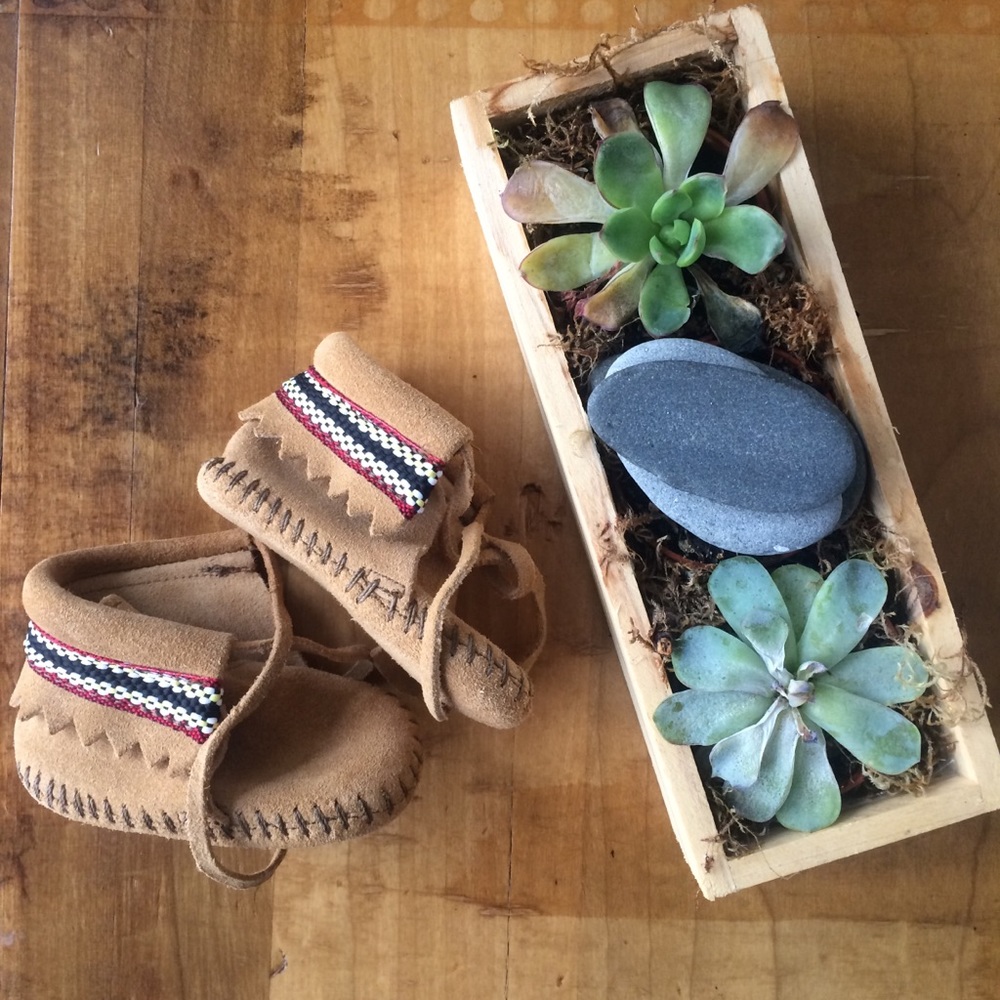 SOLD: Minnetonka Baby Moccasins